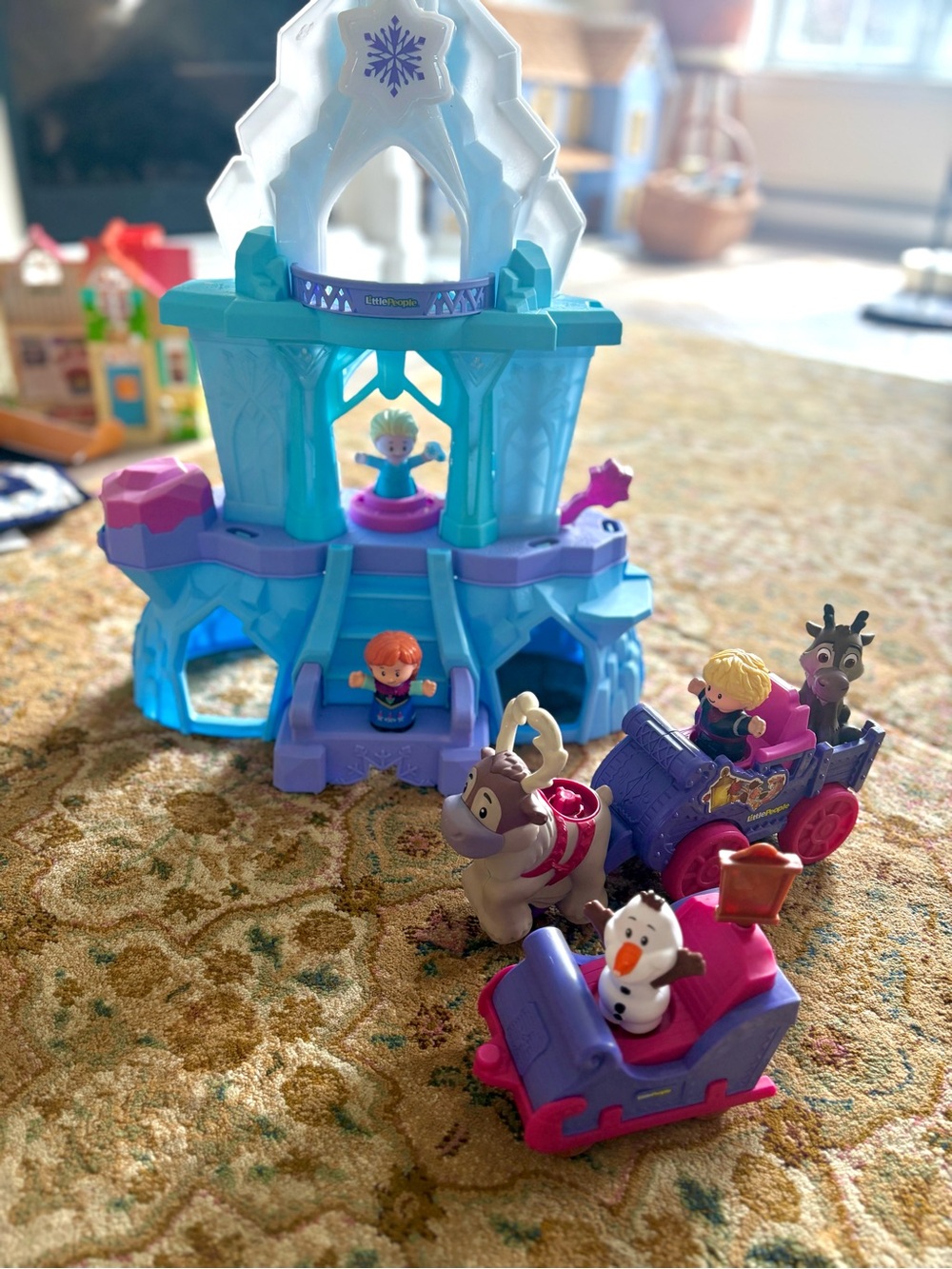 Fisher-Price Little People Frozen Adventure Castle Playset - Blue, Purple, Pink